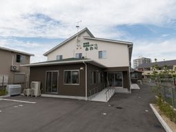 外観のクリーンな建物