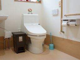 清潔感あるトイレの一角