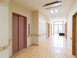 清潔感のある廊下