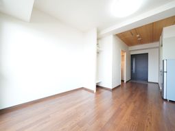 明るい居室の空間