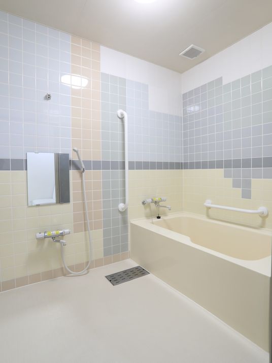 無障害設計の浴室