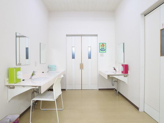 清潔な洗面スペース