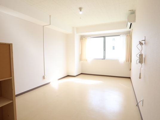 明るい空間の居室