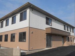 新築っぽいキレイな建物
