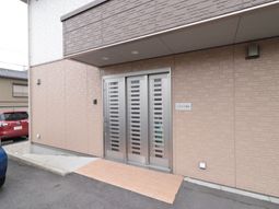 建物のエントランス部分