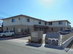 広々とした施設外観