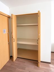 充実した収納のクローゼット