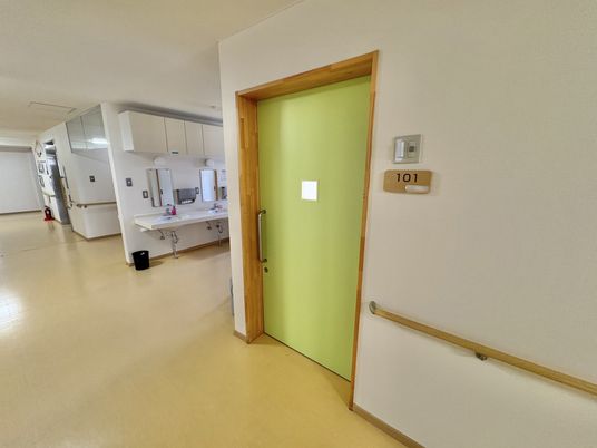 部屋の前の廊下