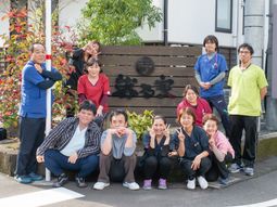 スタッフ一同の集合写真