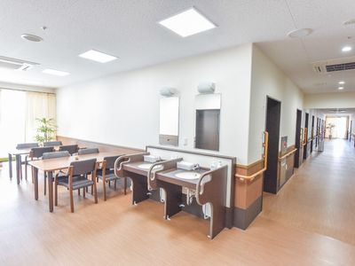 清潔感のある明るい廊下