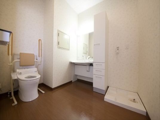 きれいなトイレの一室
