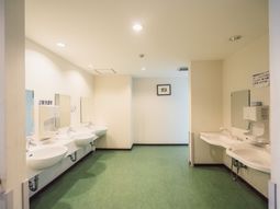 清潔な洗面スペース