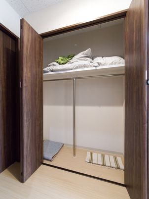 整頓された収納クローゼット