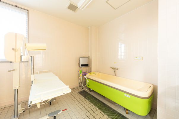 リフト付き浴室設備