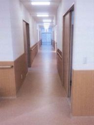 清潔感のある廊下