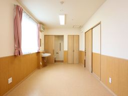 廊下の明るい様子