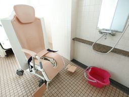 バリアフリーの浴室