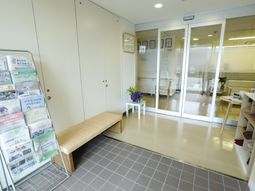 エントランスの清潔な広間