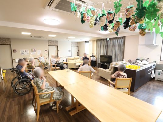 共用スペースの明るい風景