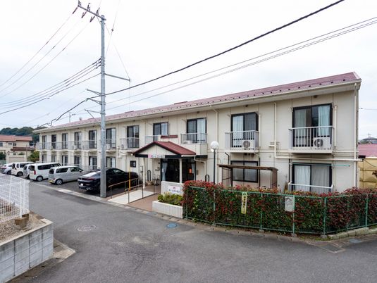 親しみやすい建物の外観