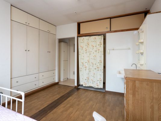 家具付きの居室