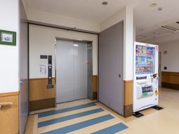 エレベーターと自販機