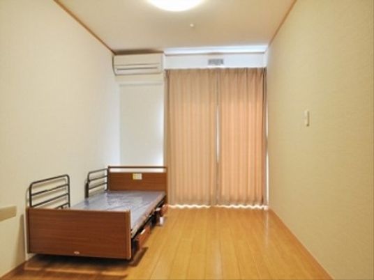 居室のシンプルな内装