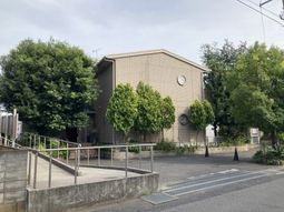 緑豊かな建物