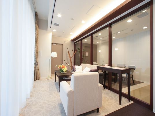 ゆったりした応接スペース