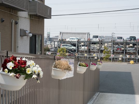 花壇付きのベランダ景色