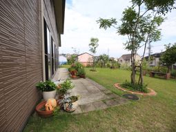 快適な庭の風景