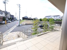 エントランス近くの景色