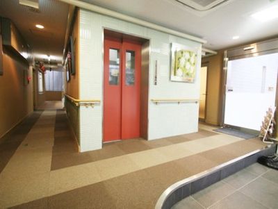 株式会社 ファミリアの写真1
