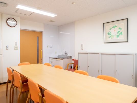 清潔な食堂の一角