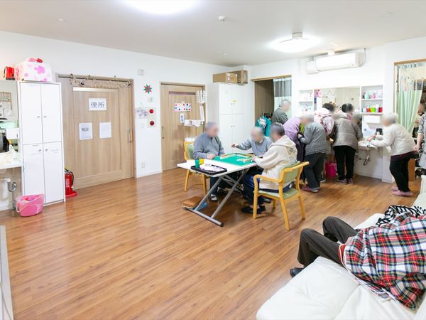 活動的な人々の居場所