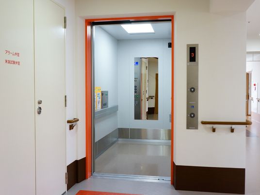 バリアフリーエレベーター設置