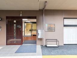 清潔感のあるエントランス