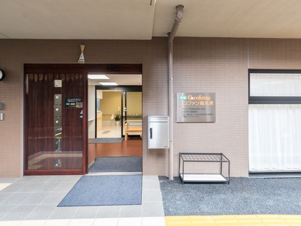 清潔感のあるエントランス
