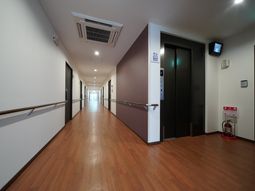 清潔感のある廊下