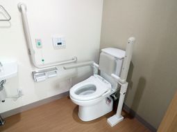 バリアフリートイレの安全設計