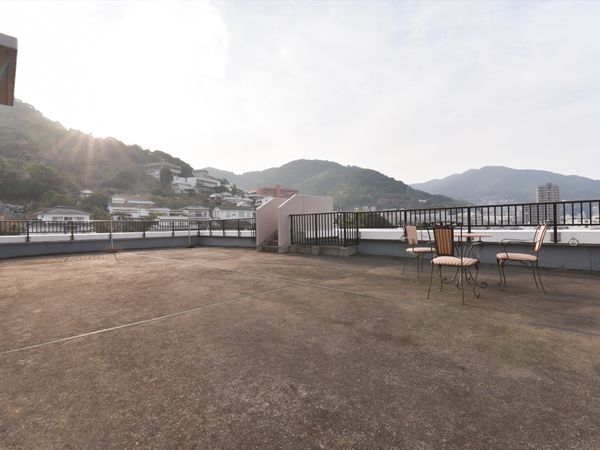 開放的なテラスの風景