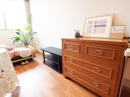 居室の明るいインテリア