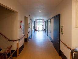 廊下の清潔なイメージ