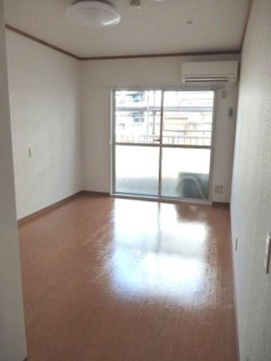 明るい空間の居室