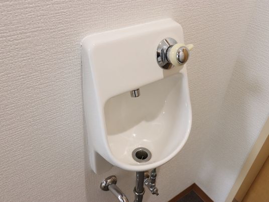 清潔な洗面台クローズアップ