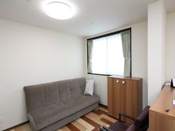 シンプルな室内の様子