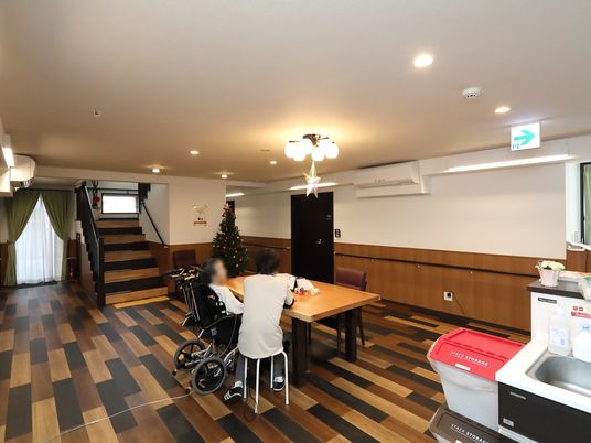 広々とした明るいリビング