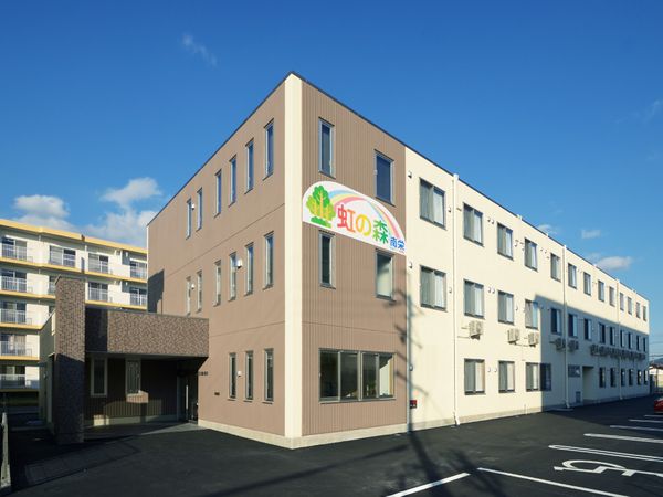 清潔感あふれる建物外観