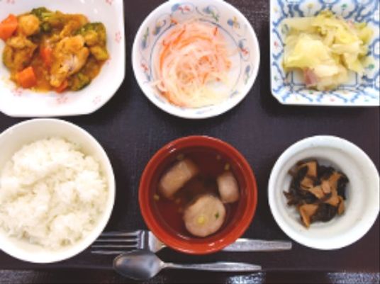 色とりどりの手作り食事
