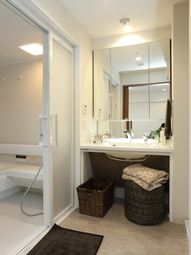 清潔でモダンな洗面台